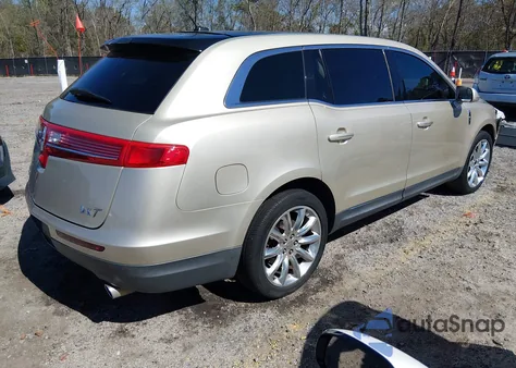 2010 Lincoln Mkt z USA, uszkodzony, nr VIN 2LMHJ5FR5ABJ04647